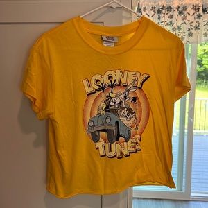 LOONEY TUNES CROP TOP SIZE SMALL